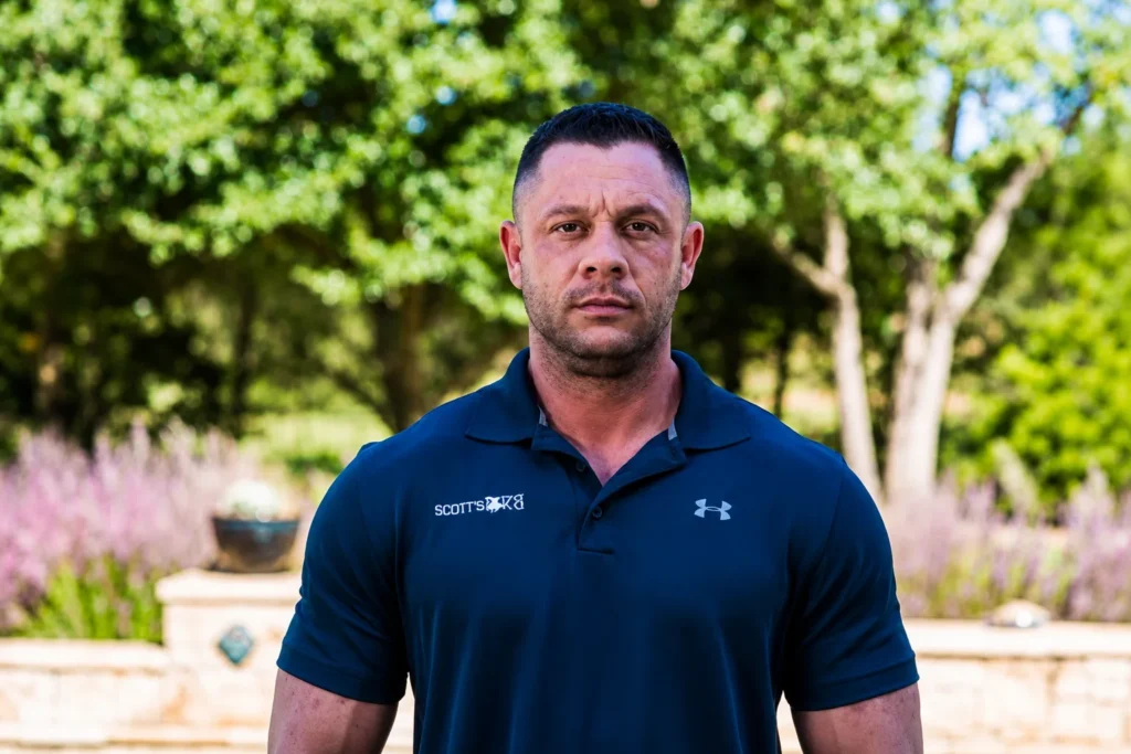 Steve Scott: “I Love To Work With Dogs”